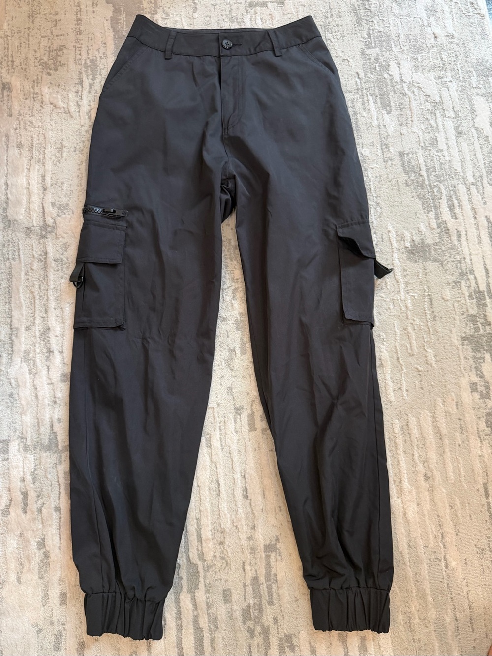 New women’s nana Judy black cargo pants with pockets